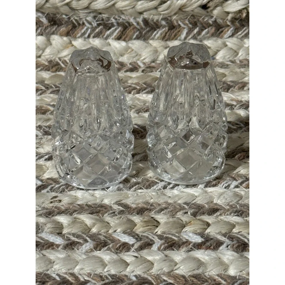Crystal Salt and Pepper Shakers‎ Diamond Cut Glass Kitchen Table Decor